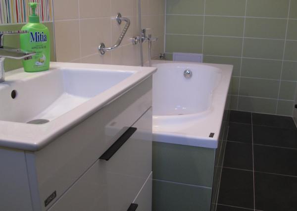 PRENÁJOM 2 izb. byt s balkónom, pri HRADE, Krátka ul., BA Staré Mesto EXPIS REAL