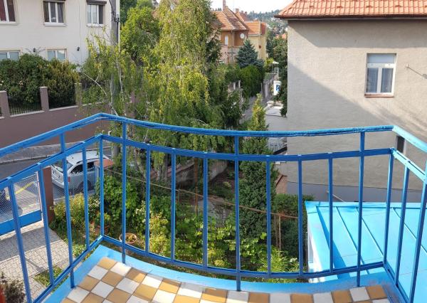 PRENÁJOM 2 izb. byt s balkónom, pri HRADE, Krátka ul., BA Staré Mesto EXPIS REAL