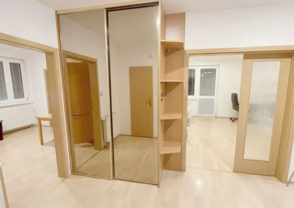 PRENÁJOM 3izb priestranný byt Staré mesto Expisreal