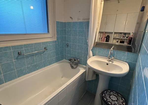 PREDAJ 3 izbový byt s loggiou, ulica Staré Záhrady, Ružinov - Bratislava II EXPIS REAL