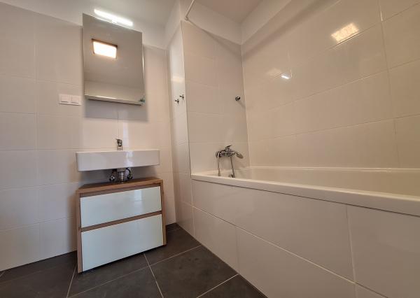 PRENÁJOM 4izb byt s veľkou terasou a parkovaním SLNEČNICE Expisreal