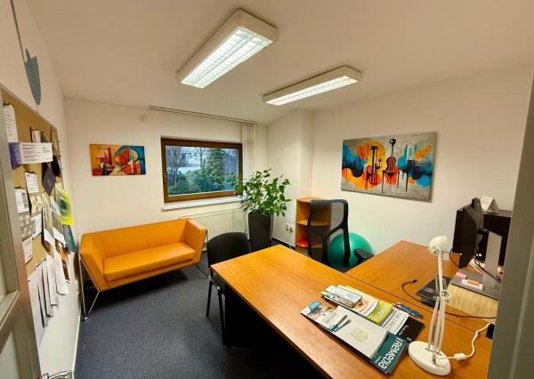 Prenájom kancelárske priestory v RD - EXPISreal