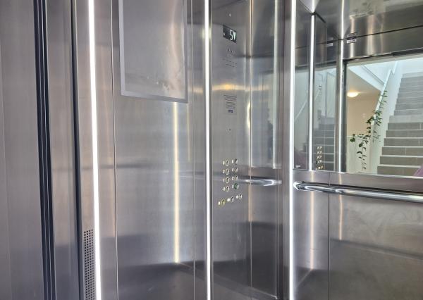 PRENÁJOM 4izb byt s veľkou terasou a parkovaním SLNEČNICE Expisreal