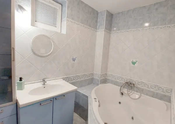 PRENÁJOM 3izb priestranný byt Staré mesto Expisreal