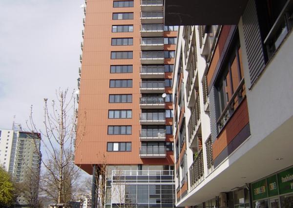 PRENÁJOM 2 izbový byt s bazénom na streche NIVY Ružinov EXPISREAL