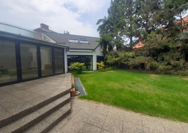 PRENÁJOM 7izb DOG Friendly dom Nové Mesto EXPISREAL