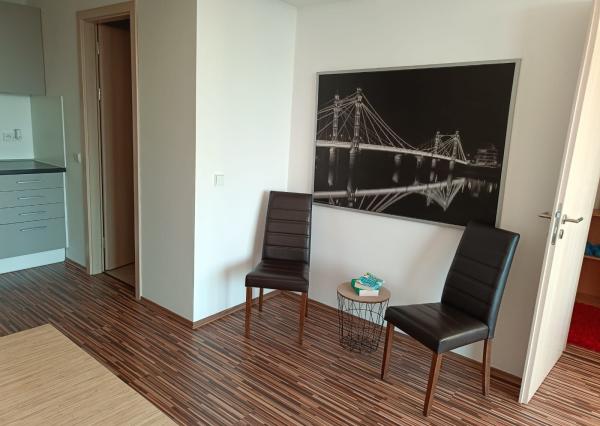 PRENAJOM 2 izbovy byt EUROVEA Expis real