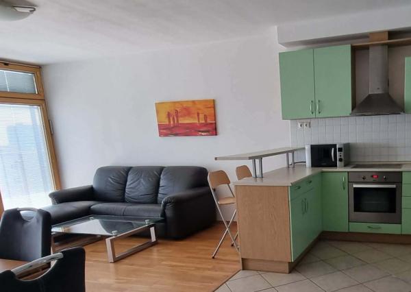 PRENÁJOM 2 izbový byt s bazénom na streche NIVY Ružinov EXPISREAL