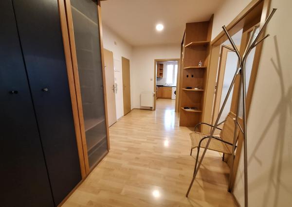 PRENÁJOM 3izb  byt Staré mesto Šancová orientácia do tichého dvora Expisreal