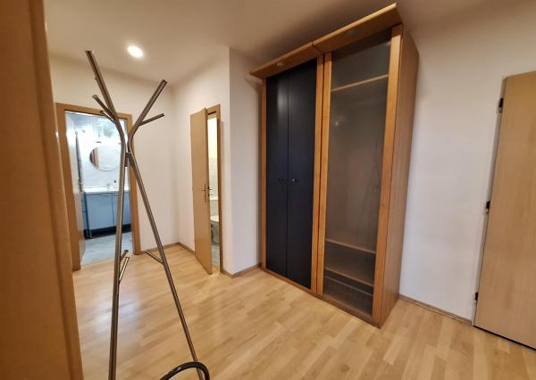 PRENÁJOM 3izb  byt Staré mesto Šancová orientácia do tichého dvora Expisreal