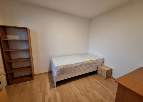 PRENÁJOM 3izb  byt Staré mesto Šancová orientácia do tichého dvora Expisreal