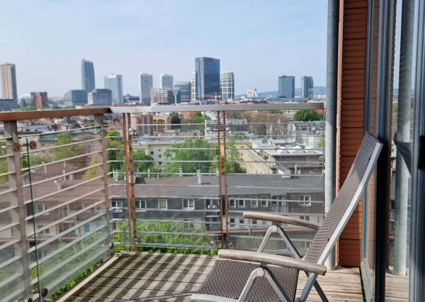 PRENÁJOM 2 izbový byt s bazénom na streche NIVY Ružinov EXPISREAL