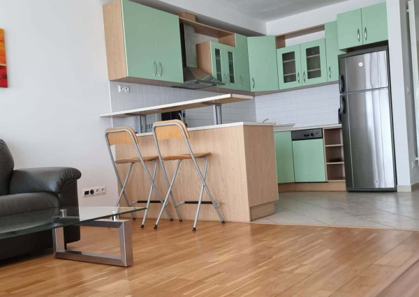 PRENÁJOM 2 izbový byt s bazénom na streche NIVY Ružinov EXPISREAL