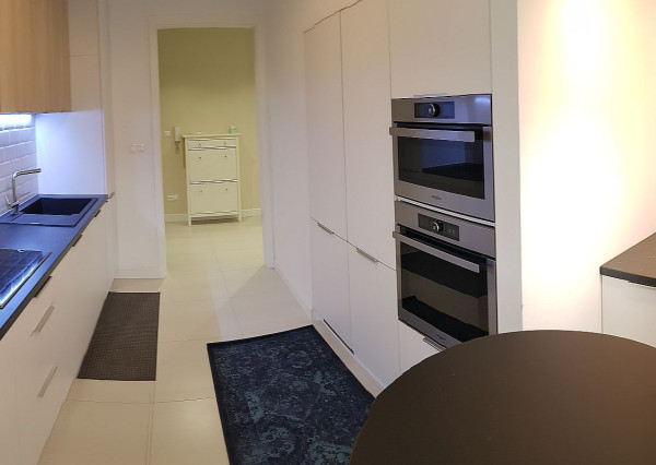 PRENÁJOM 2 izbový byt s dvomi balkónmi, Poľská ulica, Bratislava – Staré Mesto, EXPIS REAL