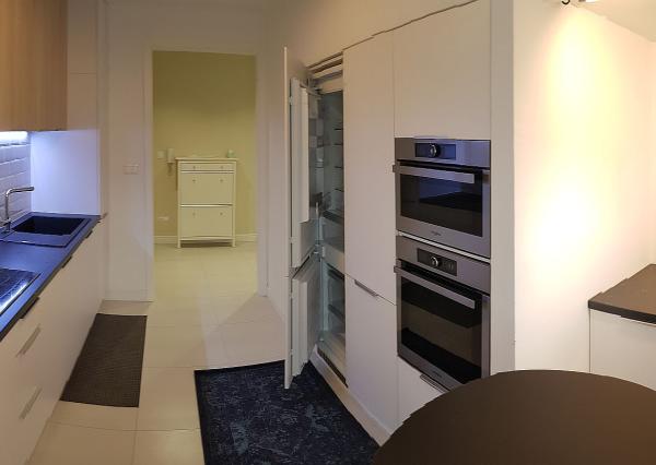 PRENÁJOM 2 izbový byt s dvomi balkónmi, Poľská ulica, Bratislava – Staré Mesto, EXPIS REAL