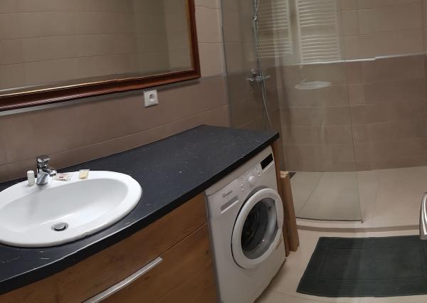 PRENÁJOM 2 izbový byt s dvomi balkónmi, Poľská ulica, Bratislava – Staré Mesto, EXPIS REAL