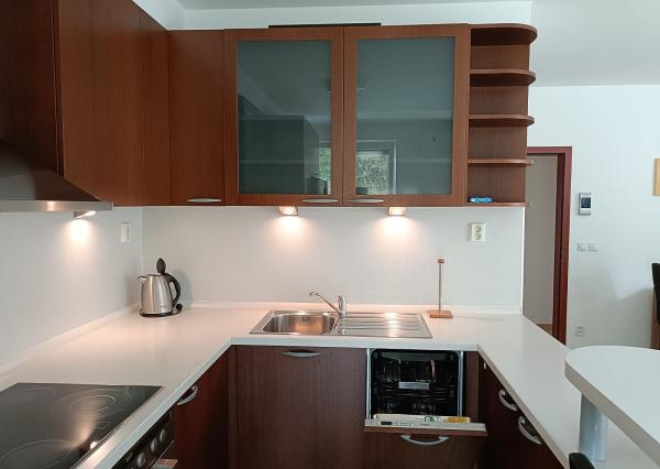 PREDAJ Rodinný dom Chorvátsky Grob, Čierna voda, EXPIS REAL