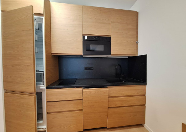PRENÁJOM 2izb byt SKYPARK Bottova Staré mesto EXPISREAL