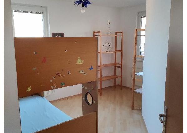 PRENÁJOM 3izb byt Petržalka Humenské námestie EXPISREAL