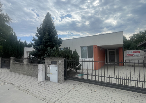 PREDAJ Rodinný dom Chorvátsky Grob, Čierna voda, EXPIS REAL