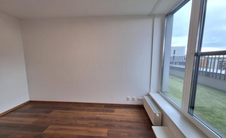 PRENÁJOM 4izb veľkometrážny byt s terasou a parkovaním SLNEČNICE Expisreal - fotografia 7