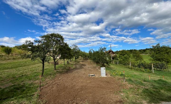 PREDAJ – Pozemok, k.ú. Popudinské Močidľany – EXPISreal - fotografia 1