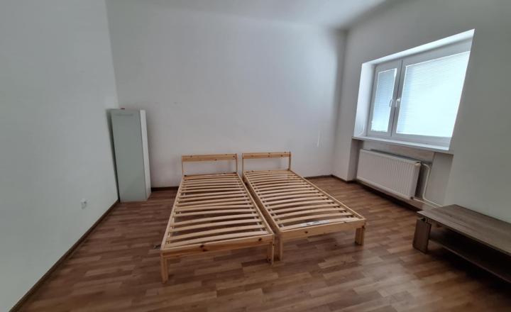 PRENÁJOM 5 izb dom Prievoz Ružinov EXPISREAL - fotografia 1