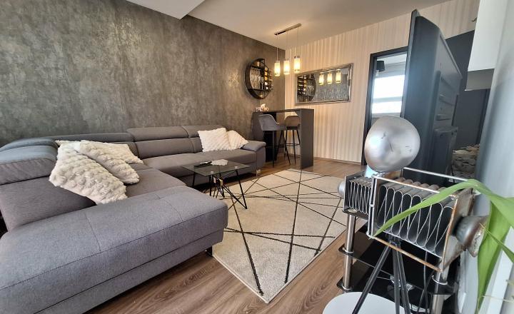 DOPYT kúpa 4 izb byt Staré Mesto Expisreal - fotografia 1