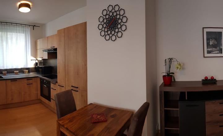 PRENÁJOM 3 izb byt s loggiou, Zuckermandel, Žižkova ulica, Bratislava Staré Mesto,  Expis real - fotografia 3