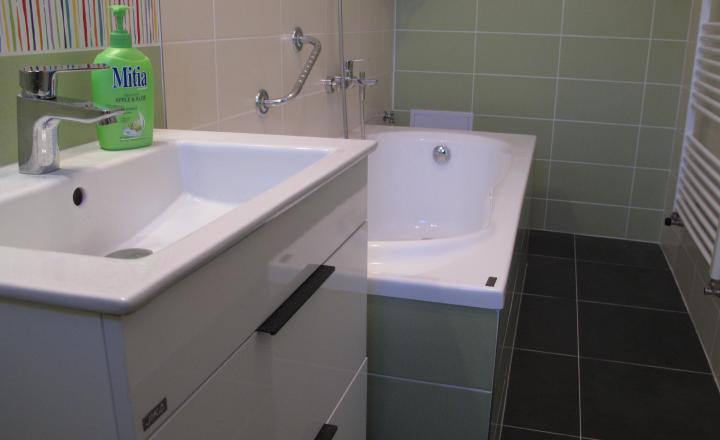 PRENÁJOM 2 izb. byt s balkónom, pri HRADE, Krátka ul., BA Staré Mesto EXPIS REAL - fotografia 11