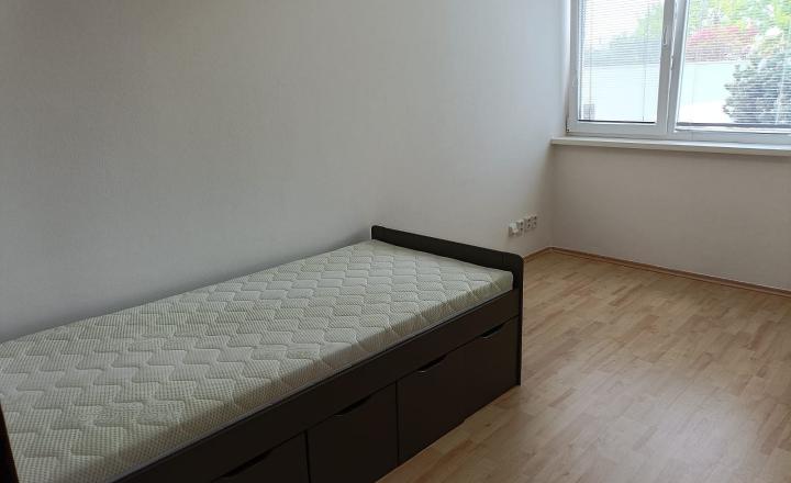 PREDAJ Rodinný dom Chorvátsky Grob, Čierna voda, EXPIS REAL - fotografia 11