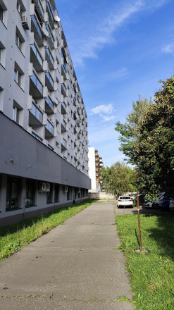 Prenájom 2 izbový byt po rekonštrukcii - Trnavská cesta - fotografia 9