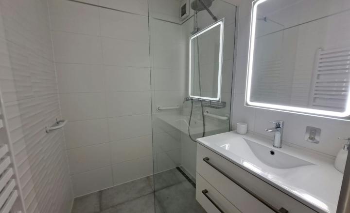 PRENÁJOM 4 izbový rodinný dom Ružinov Štrkovec EXPISREAL - fotografia 11