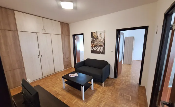 PRENÁJOM 3 izbový byt samostatné izby Petržalka EXPISREAL - fotografia 5