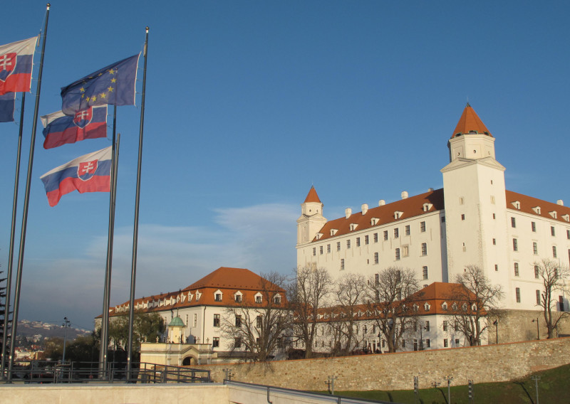 PRENÁJOM 2 izb. byt s balkónom, pri HRADE, Krátka ul., BA Staré Mesto EXPIS REAL