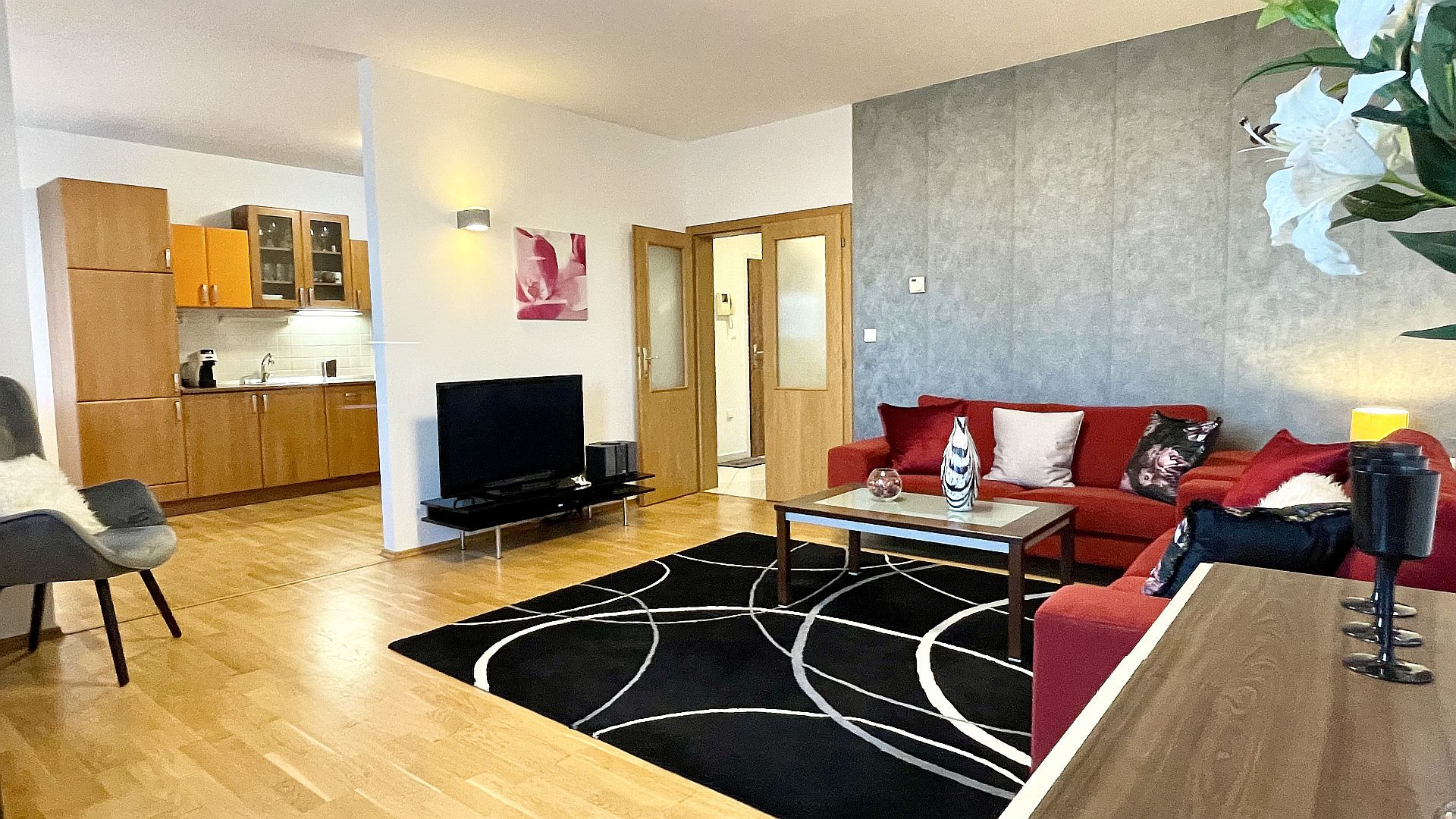 PRENÁJOM 3 izb. byt s parkingom, Kýčerského ulica, BA Staré Mesto Expis real