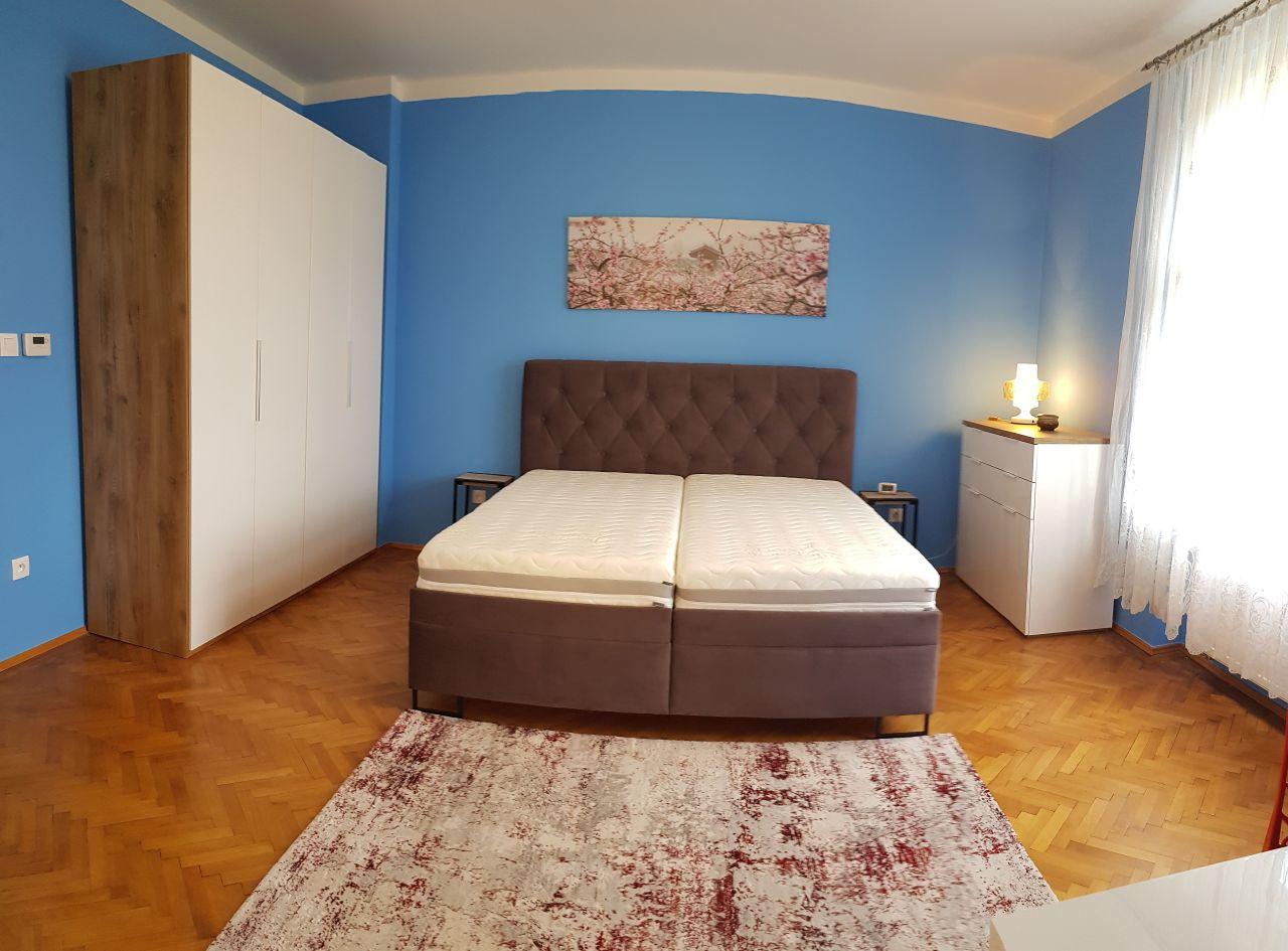 PRENÁJOM 2 izb. byt s balkónom, pri HRADE, Krátka ul., BA Staré Mesto EXPIS REAL