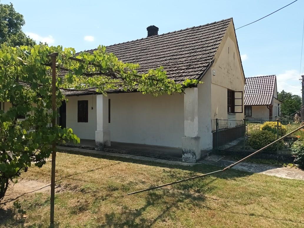 Predaj - Vidiecky dom, Chalupa k.ú. Borský Svätý Jur, Tomky - EXPISreal