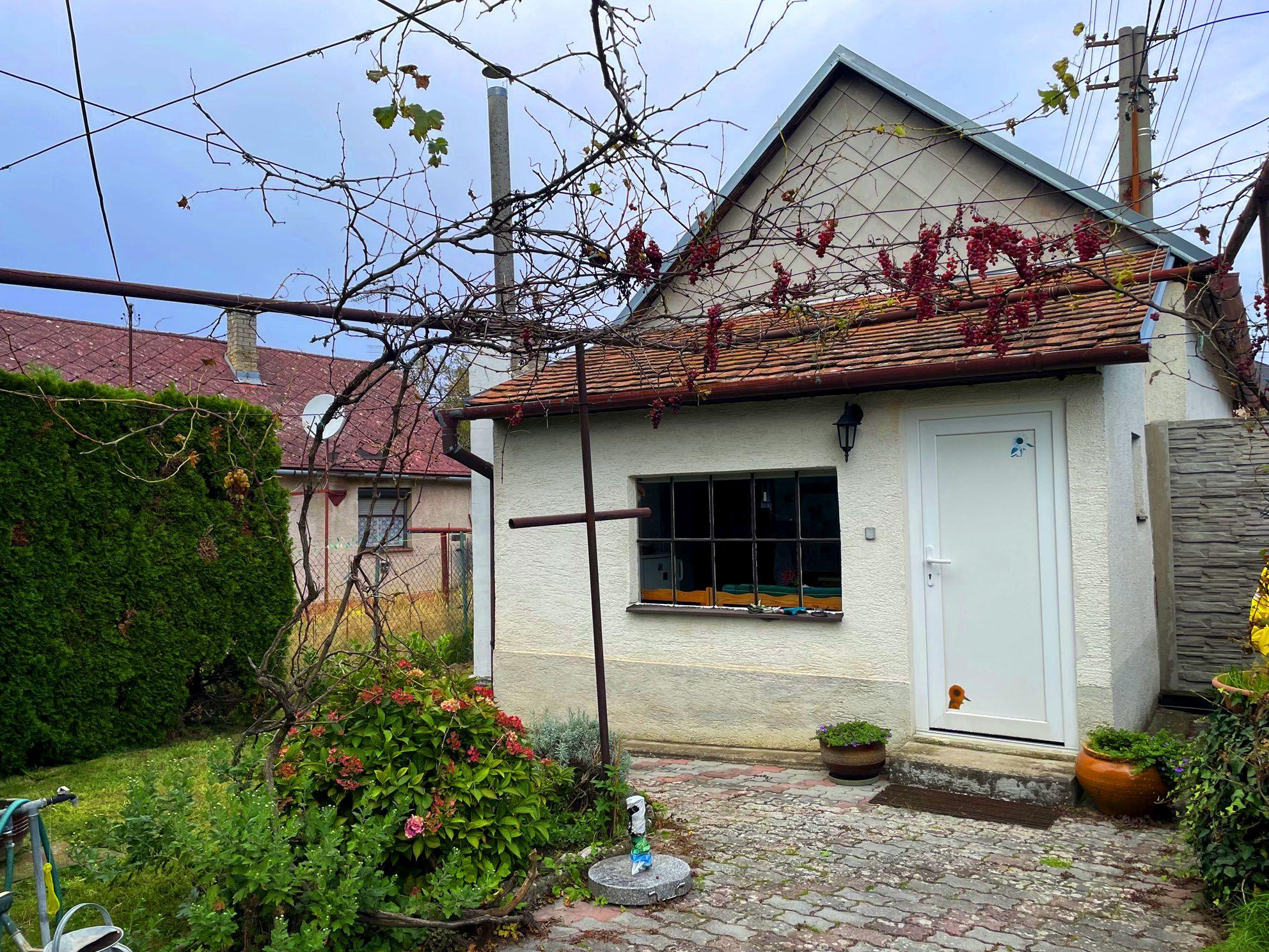 PREDAJ Rodinný dom – Chata, obec Prievaly  Záhorie, EXPIS REAL