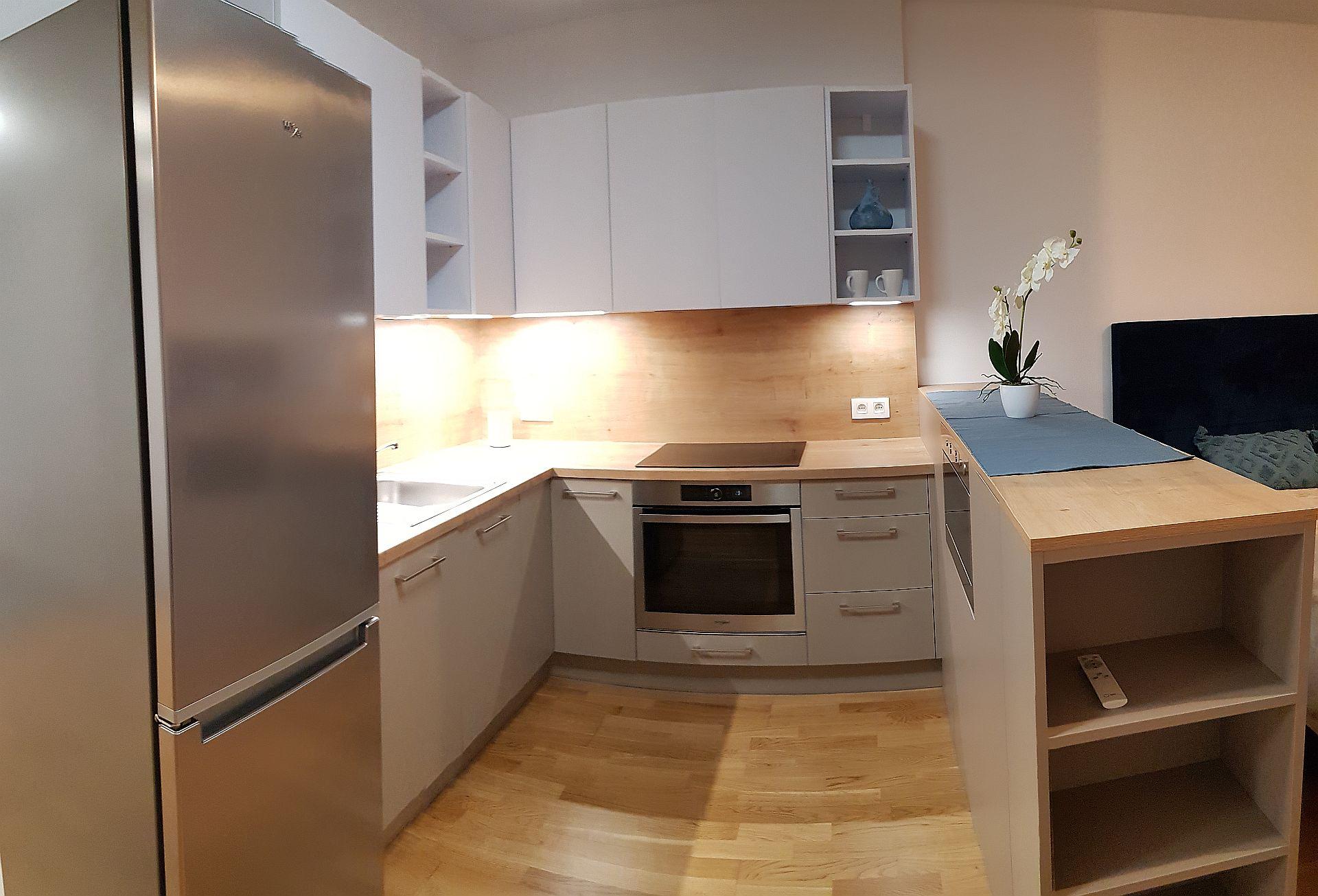 PRENÁJOM 1,5 izbový byt Račianska ulica Guthaus, Bratislava EXPIS REAL