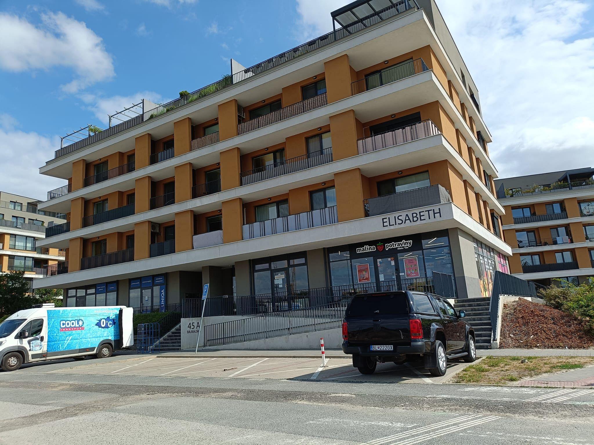 PREDAJ 3 izb byt vrátane garážového státia, Nový Ružinov, Bratislava Expis real