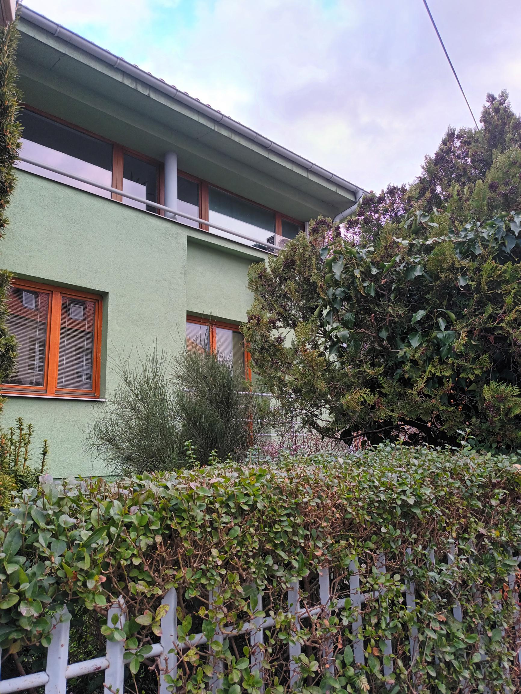 Prenájom - 4 izb. atypické bývanie v RD - EXPISreal